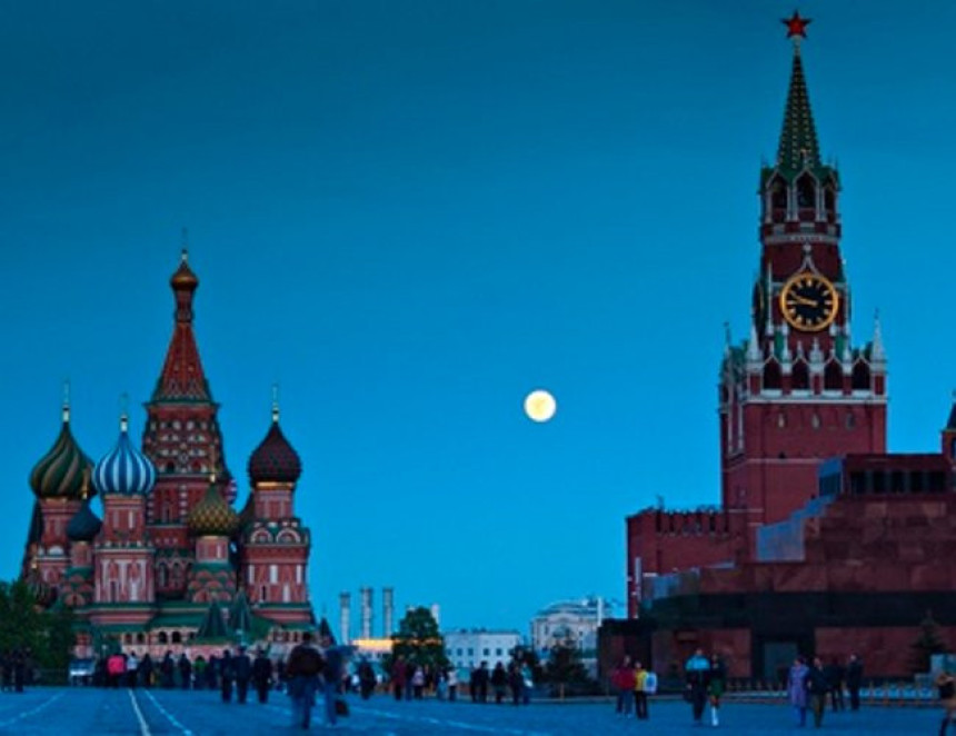 Русија трајно прелази на зимско рачунање времена