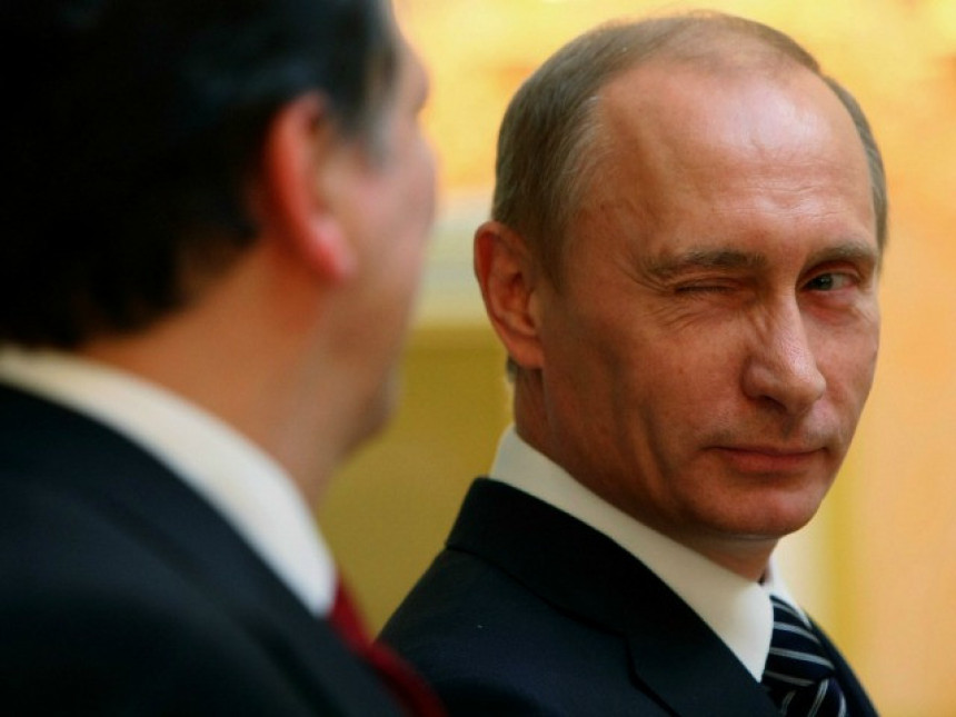 "Jezik pregrizli! Putin nije bolestan.”
