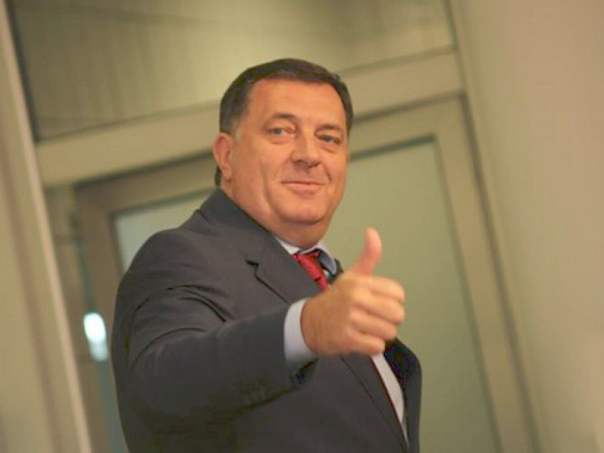 PDP: Ne može se odštampati novca koliko treba Dodiku