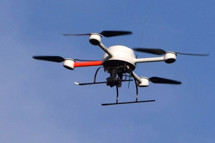 Швајцарска пошта тестира испоруку пошиљки дроновима