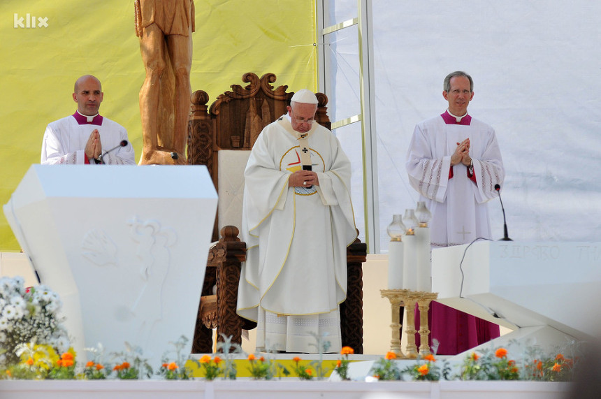 Papa Franjo: Nikad više rata da ne bude
