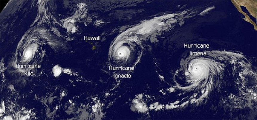 Tri uragana u Pacifiku