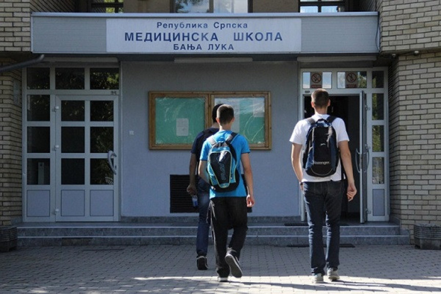 Počela kontrola upisa u Medicinsku školu