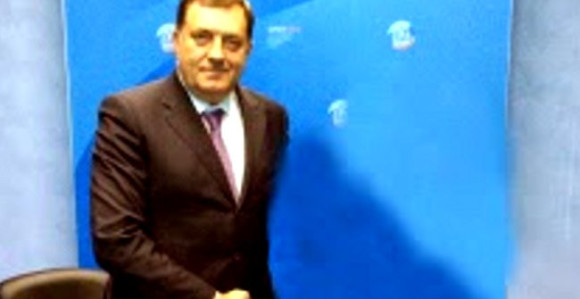 Dodik: Ne plašim se "zavrtanja ruku"