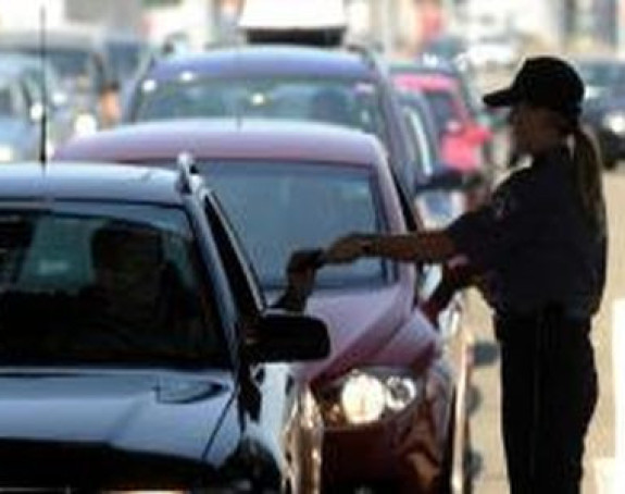U Gradišci i Kladuši čeka se sat vremena