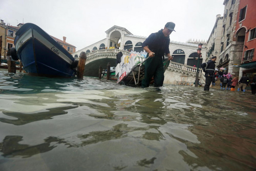 Venecija pod vodom, velike štete od poplava 