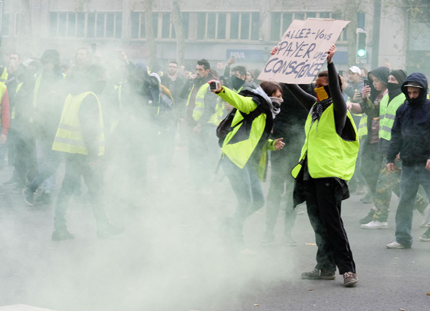 Haos u Francuskoj, privedeno 85 lica