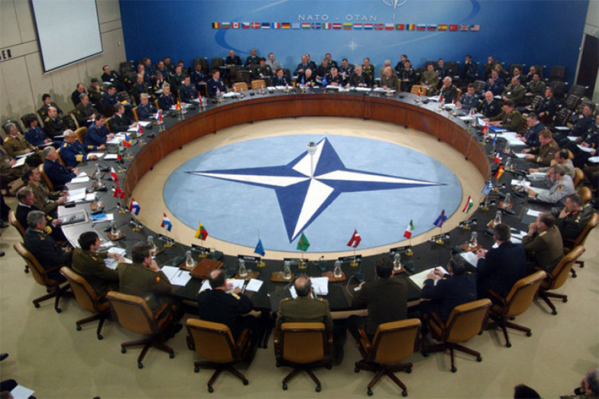 NATO osuđuje: Budite uzdržani