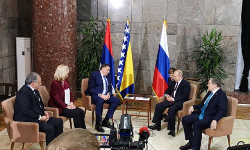 Cvijanović i Dodik sa Putinom