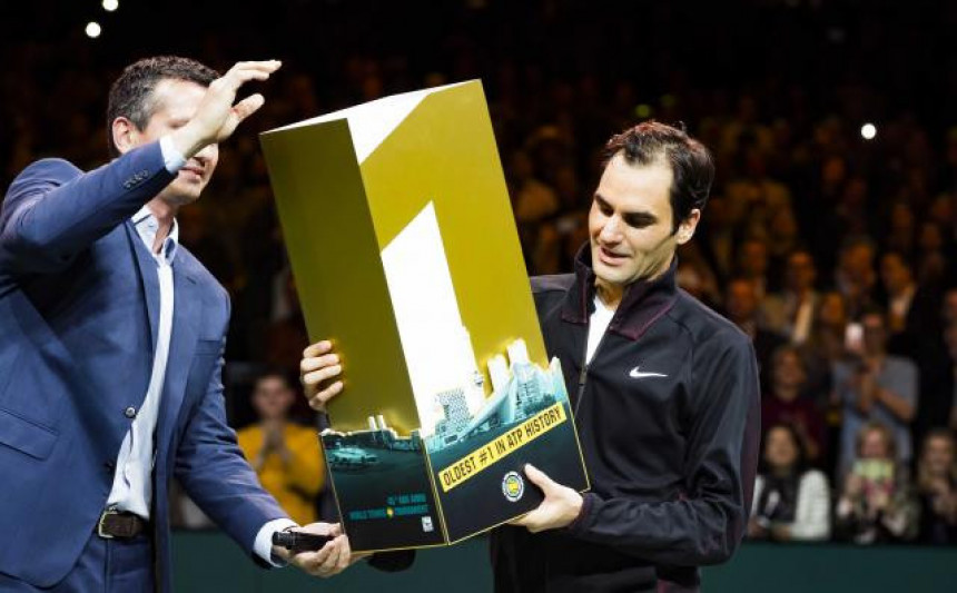 Novak gospodski čestitao Federeru...!
