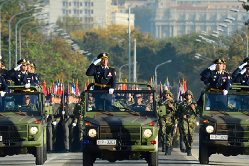 Srbija sprema vojnu paradu