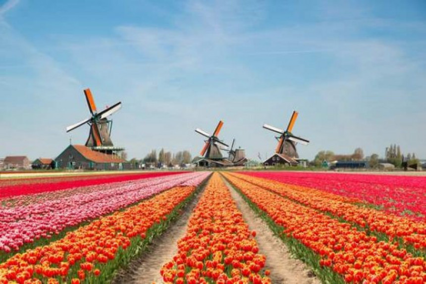 Holandija menja ime države!