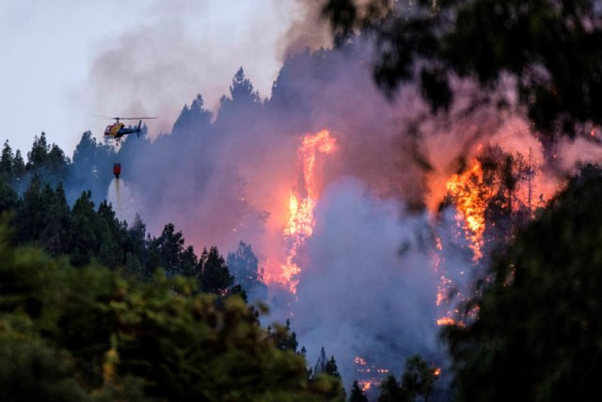 Пожари се шире Европом: Горе Канарска острва