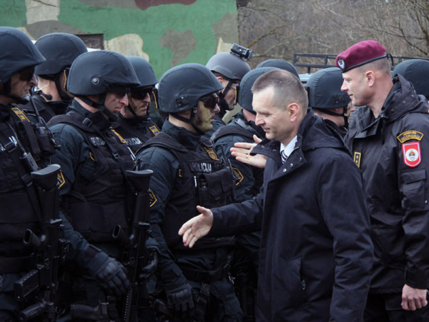 Policiju Srpske opremaće Rusi?