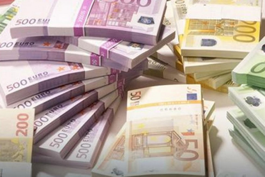 Srbija plaća kredite Kosova
