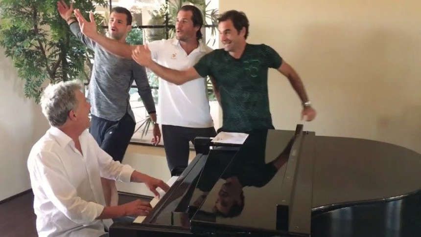 Видео: Кад Ноле и Федерер заједно запјевају... Послушајте!