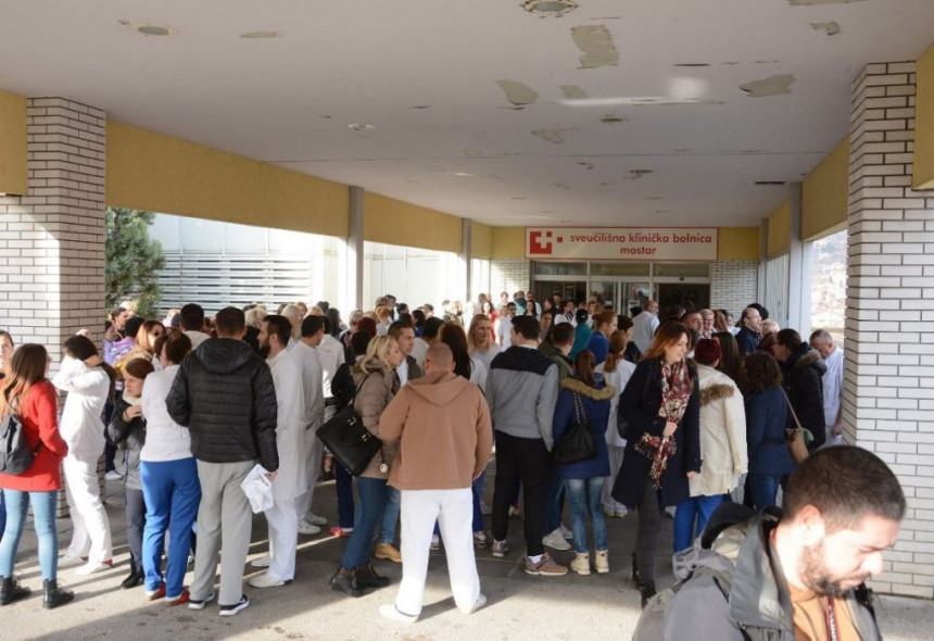 Ljekari u Mostaru stupili u štrajk