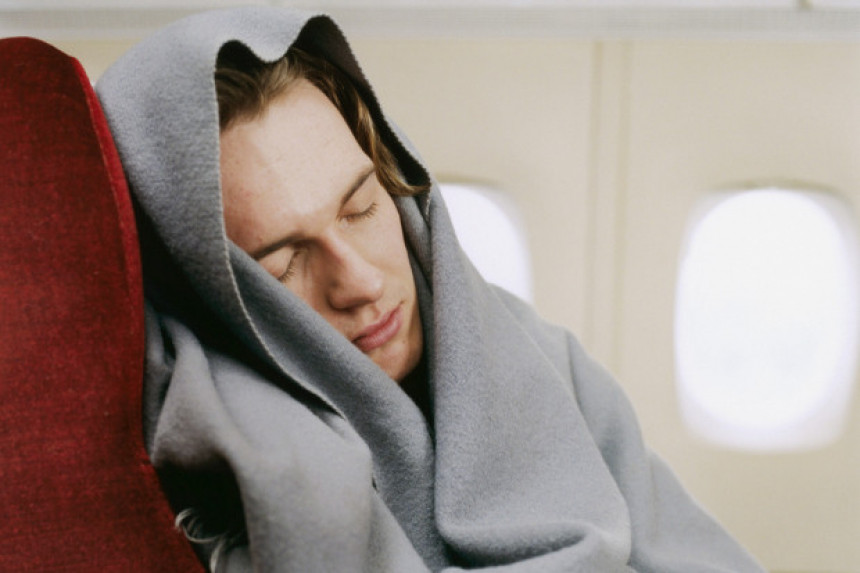 Zašto nam je u avionu uvijek hladno?