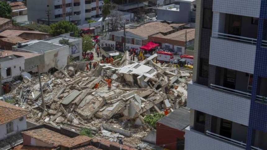 U urušavanju zgrade u Brazilu poginulo 7 osoba