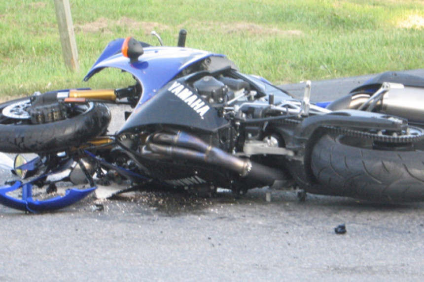 Motociklista teško povrijeđen