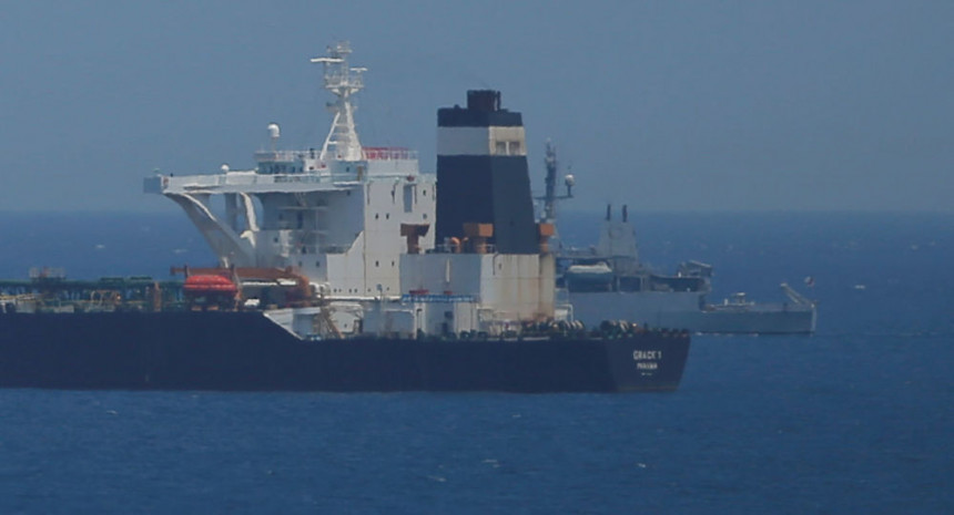 SAD: Ko pomogne iranskom tankeru, imaće posljedice
