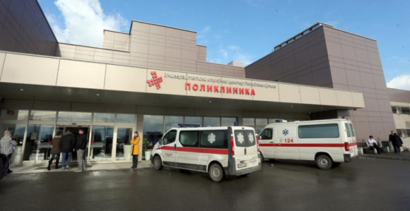 Pacijent skočio sa trećeg sprata UKC i smrtno stradao