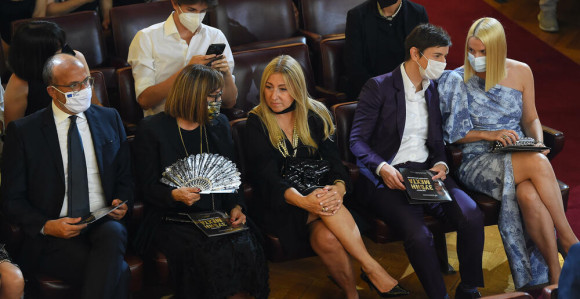 Premijerka Brnabić sa partnerkom na koncertu