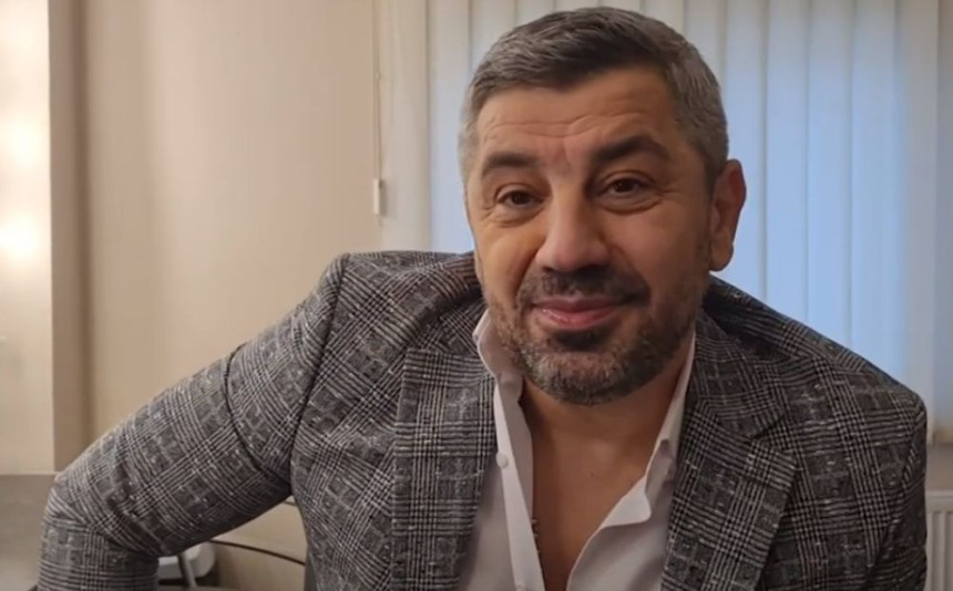 Hteo je da bude pilot ali sudbina je učinila svoje pa je postao pevač!