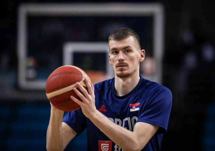 Simanićeva majka i djevojka putuju u Manilu
