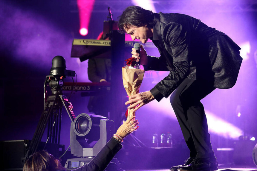 Zdravko Čolić otkrio šta sanja i recept za dobar san