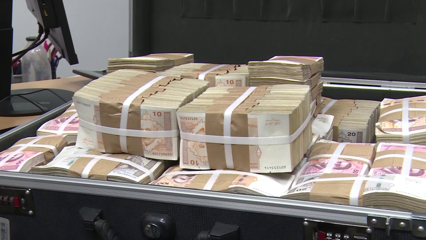 Грађани уштедјели 1,5 милијарду КМ, ништа без кредита
