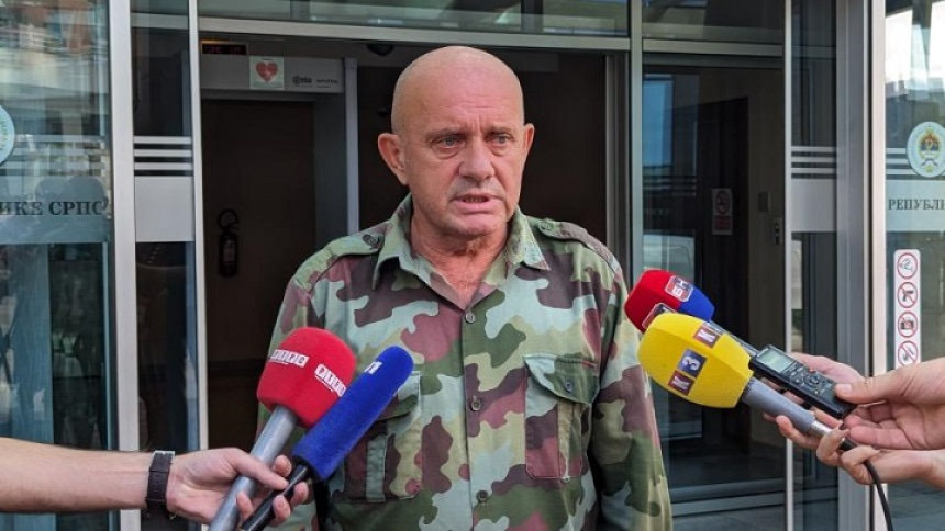 "Господо старјешине, како вас није срамота?!"
