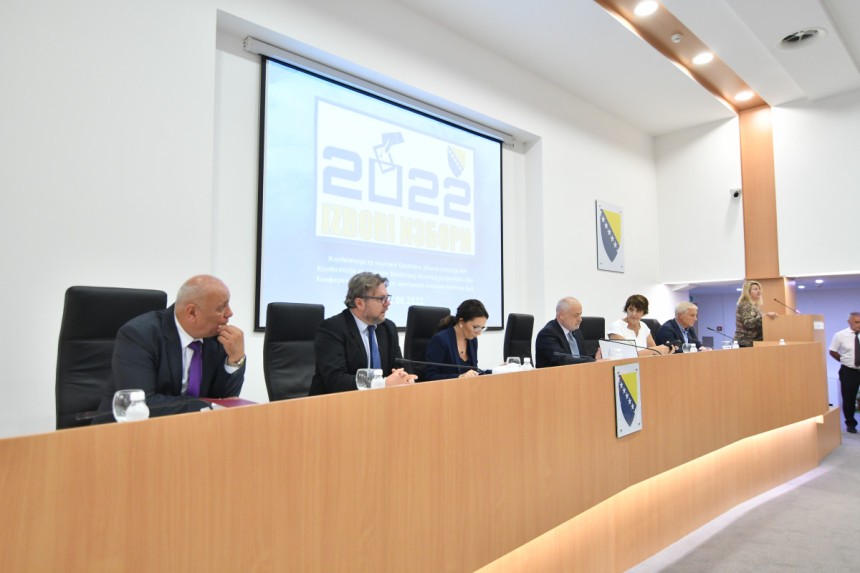 CIK pisao opštinskim i gradskim izbornim komisija u Srpskoj: Upozoravamo vas!