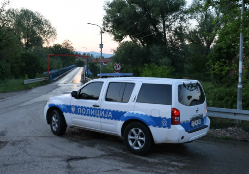 Mobilni telefon vlasnice bio u jednoj od torbi sa parama