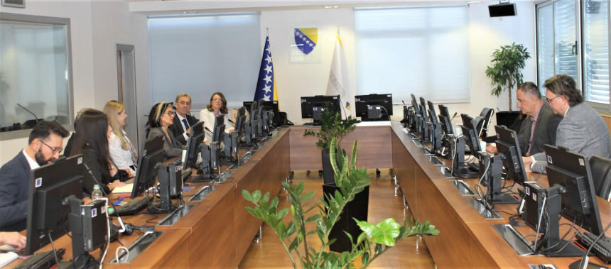 VSTS upozorava na mogući kolaps pravosuđa u BiH