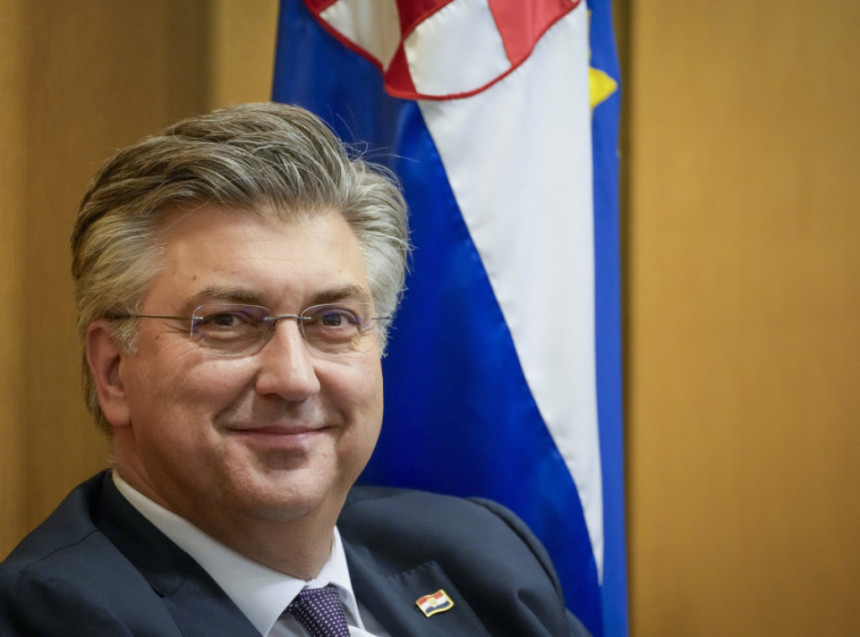 Пленковић поново премијер Хрватске, у Влади нема Срба