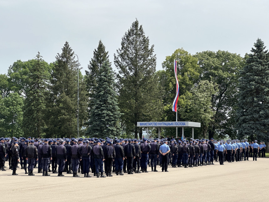 Promocija kadeta Policijske akademije i SAЈ-a u Banjaluci