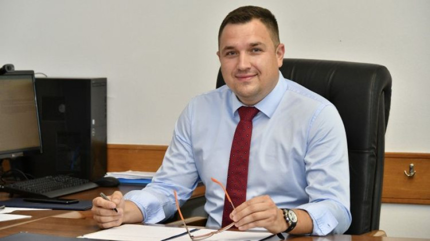 Прочитана оптужница, Лучић несавјесно трошио новац