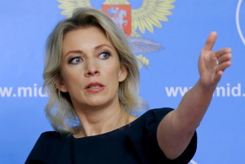 Zaharova: Makron Evropu gura ka katastrofi