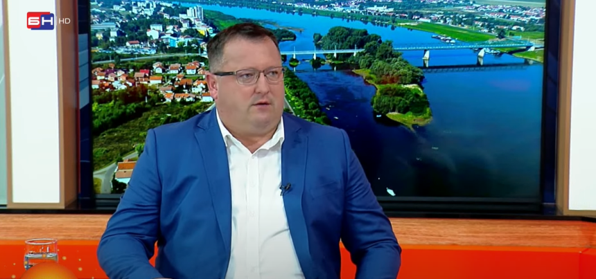 Vlast je zaboravila Brod, dopustili su propast Rafinerije
