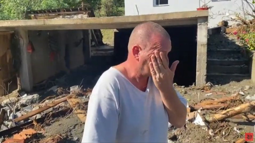 Među stradalima u poplavama bila i trudnica (VIDEO)