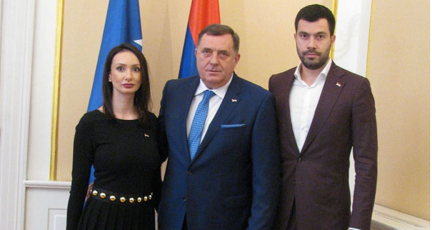 Bilo kuda porodica Dodik svuda?!