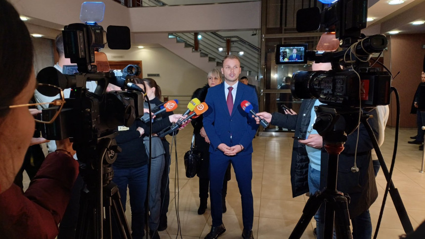 Станивуковић се вратио у Скупштину, жели да се обрати