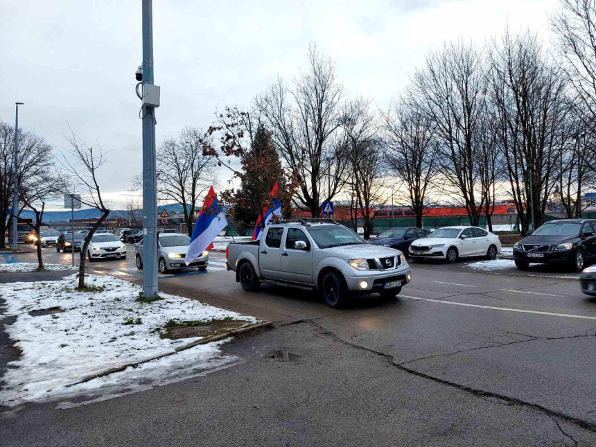 Centralni badnjak usječen u Brezičanima kod Prijedora
