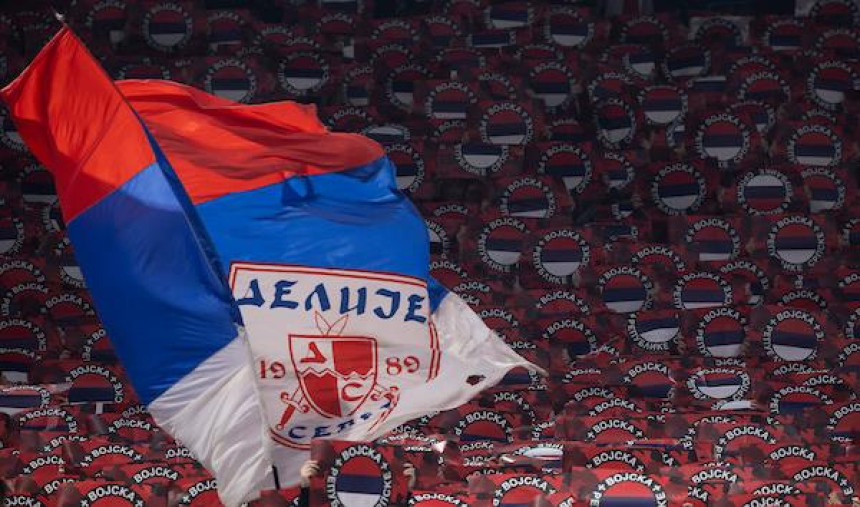 Sjajna koreografija navijača Zvezde u čast Srpske (FOTO)