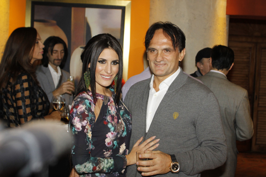 Suprug Didi Džej u dugovima do guše, ugašene firme