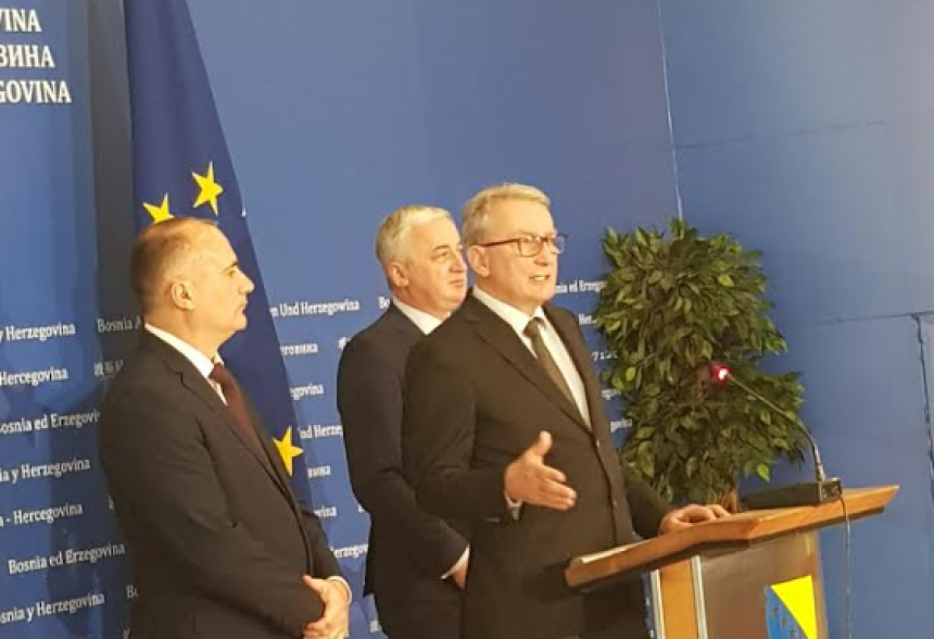 Odgađanje sjednice: Politička trgovina u cilju zaštite Dodika