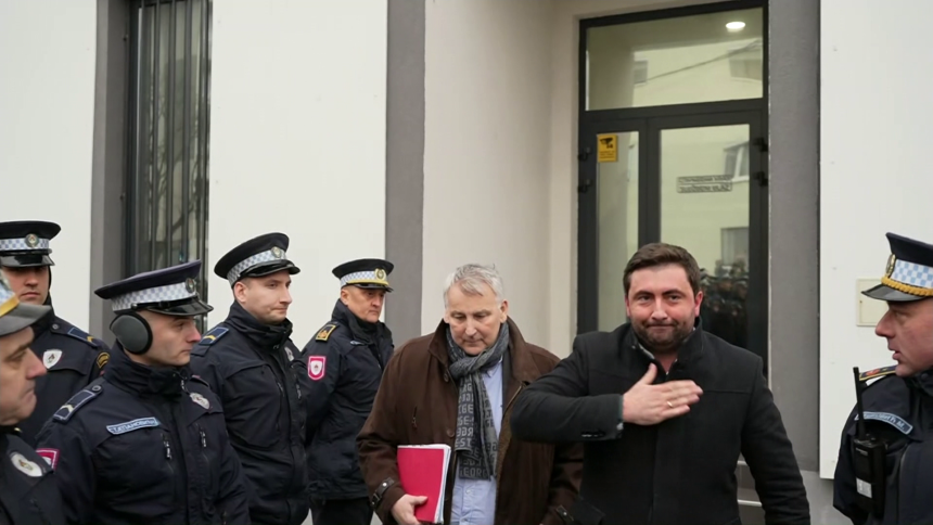 Petroviću zabrana da isplati zaostale stipendije?!