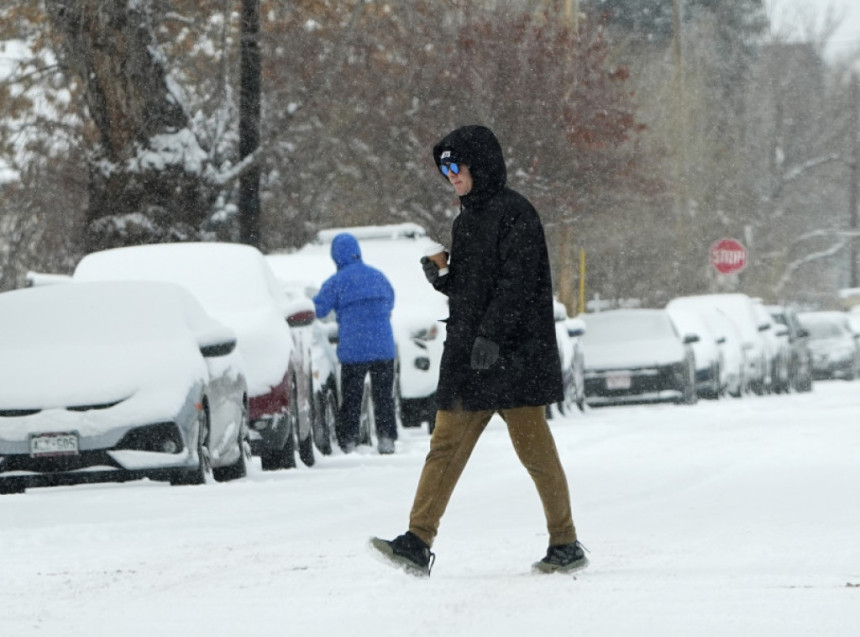 Amerikanci duž istočne obale SAD upozoreni na oluju