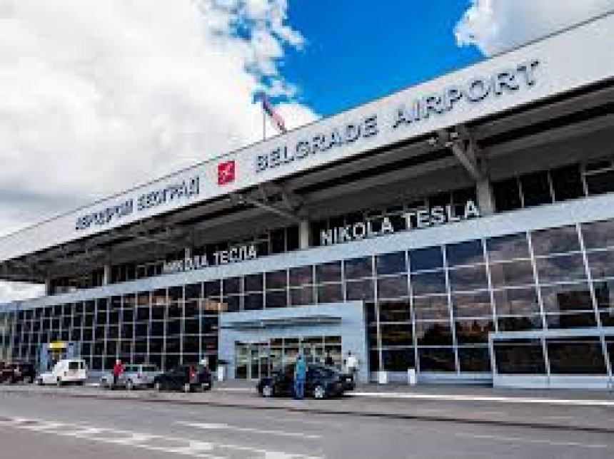 Uletio na pistu, policija ga jurila do granice s BiH